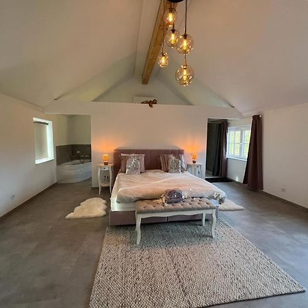 Horse Lodge De Belian Hannut Luaran gambar